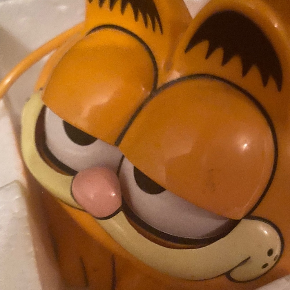 Garfield phone